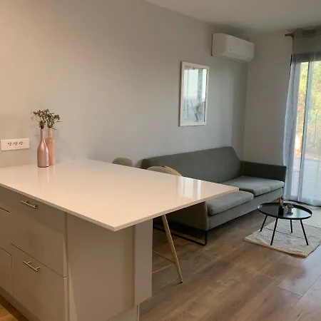 Appartement de type f2 avec grand jardin à 10min d Ajaccio